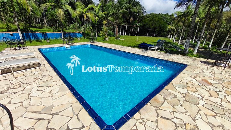 Sítio com 4 dormitórios, piscina e lazer LT0072