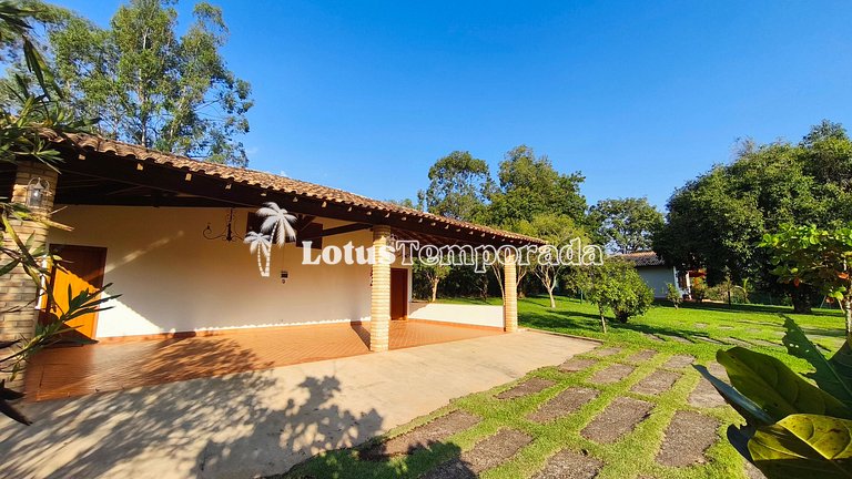 Casa exclusiva com 9 suítes e piscina aquecida LT0092