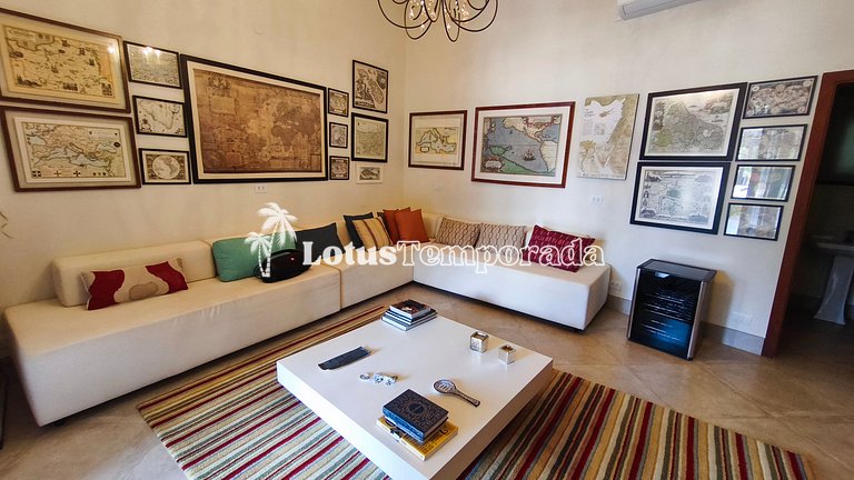 Casa exclusiva com 9 suítes e piscina aquecida LT0092