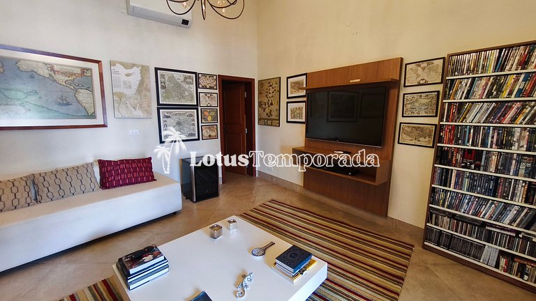 Casa exclusiva com 9 suítes e piscina aquecida LT0092