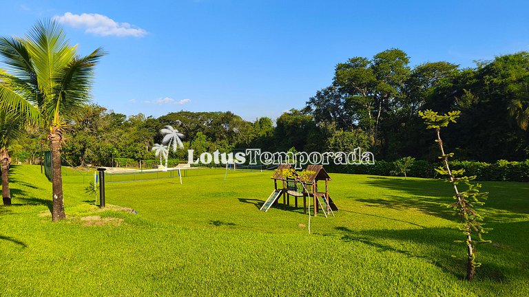 Casa exclusiva com 9 suítes e piscina aquecida LT0092