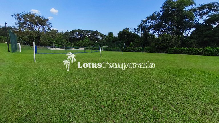 Casa exclusiva com 9 suítes e piscina aquecida LT0092