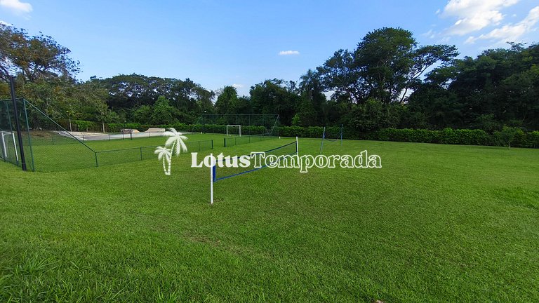 Casa exclusiva com 9 suítes e piscina aquecida LT0092