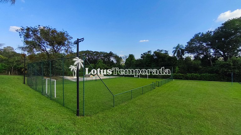 Casa exclusiva com 9 suítes e piscina aquecida LT0092