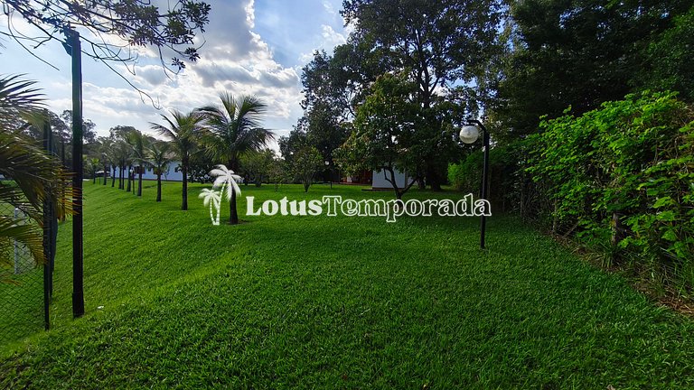 Casa exclusiva com 9 suítes e piscina aquecida LT0092