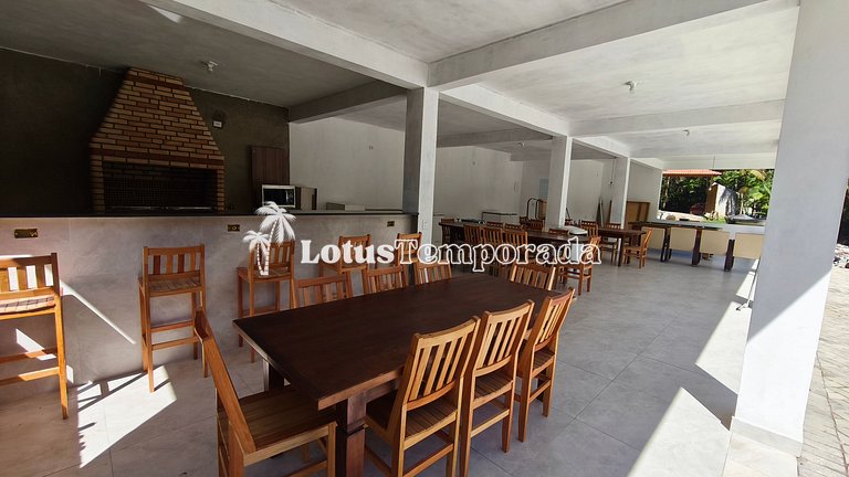 Chácara com piscina aquecida e eventos LT0095