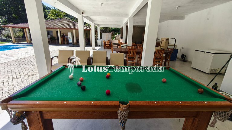 Chácara com piscina aquecida e eventos LT0095