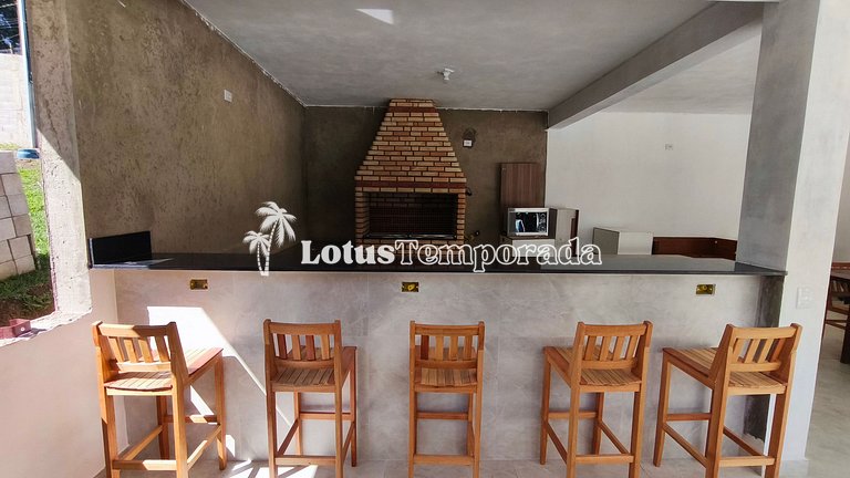 Chácara com piscina aquecida e eventos LT0095