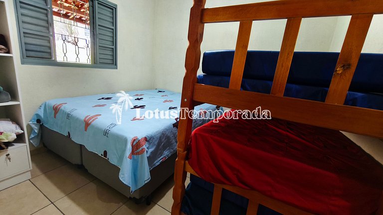 Chácara com piscina aquecida e eventos LT0095