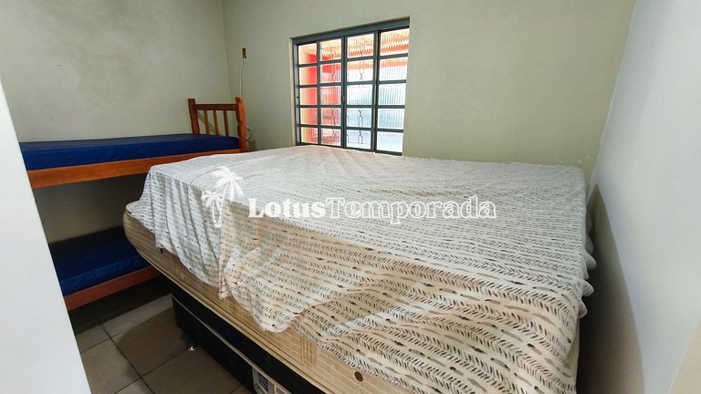 Chácara com piscina aquecida e eventos LT0095