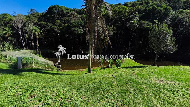 Chácara com piscina aquecida e eventos LT0095