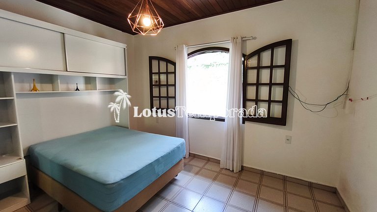 Chácara com lagos, piscina e 6 quartos LT0097