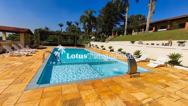 Sítio em São Roque com 7 Dorm, piscina e conforto LT0082