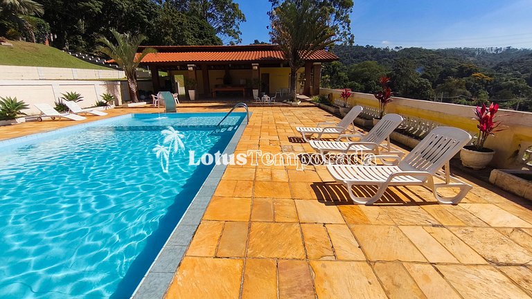 Sítio em São Roque com 7 Dorm, piscina e conforto LT0082