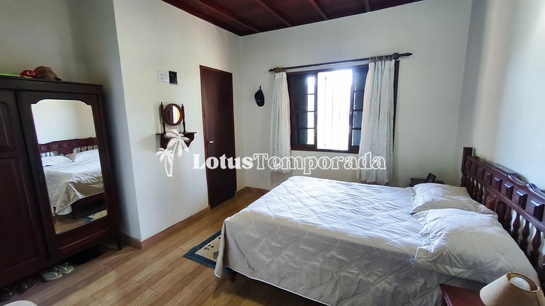 Sítio em São Roque com 7 Dorm, piscina e conforto LT0082