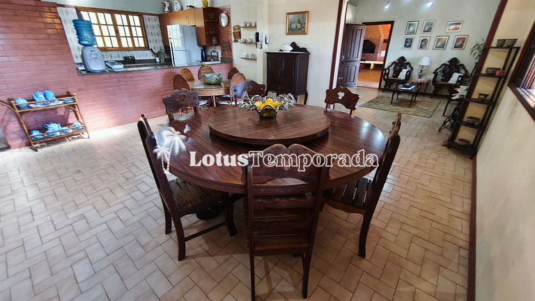 Sítio em São Roque com 7 Dorm, piscina e conforto LT0082
