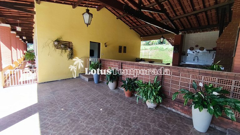 Sítio em São Roque com 7 Dorm, piscina e conforto LT0082