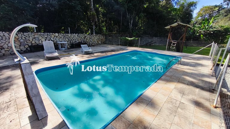 Chácara com piscina, jogos e campo futebol LT0098