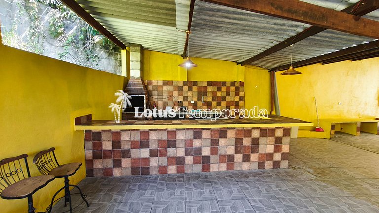 Chácara com piscina, jogos e campo futebol LT0098