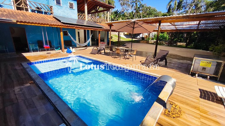 Sítio com lazer completo e conforto familiar LT0057