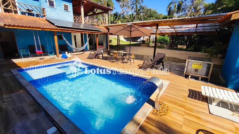 Sítio com lazer completo e conforto familiar LT0057