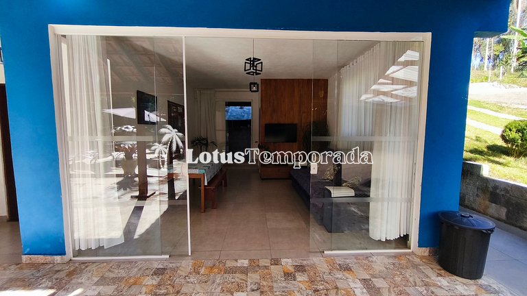 Sítio com lazer completo e conforto familiar LT0057