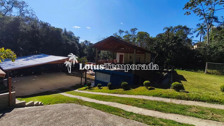 Sítio com lazer completo e conforto familiar LT0057
