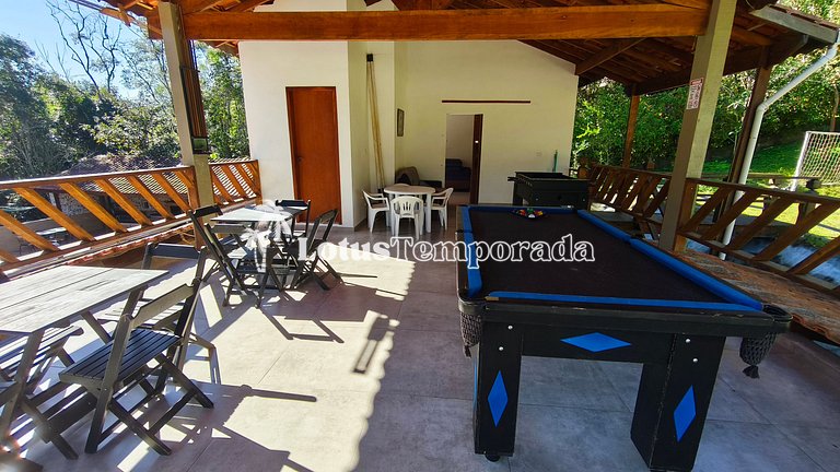 Sítio com lazer completo e conforto familiar LT0057