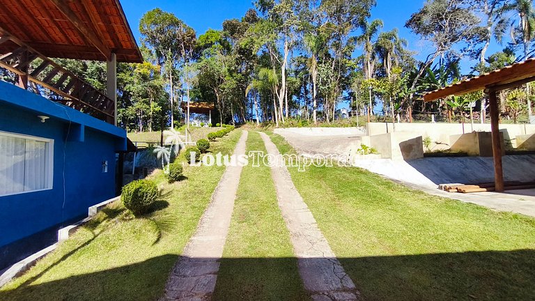 Sítio com lazer completo e conforto familiar LT0057