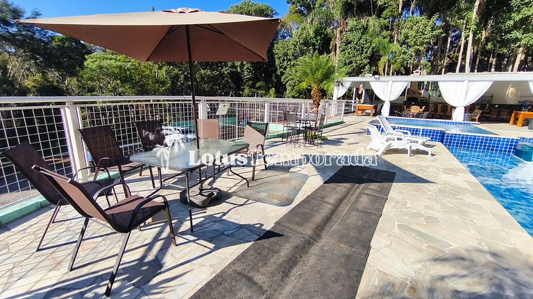 Chácara para eventos e lazer em Itapecerica LT0101