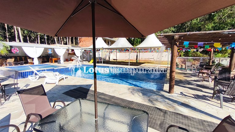 Chácara para eventos e lazer em Itapecerica LT0101