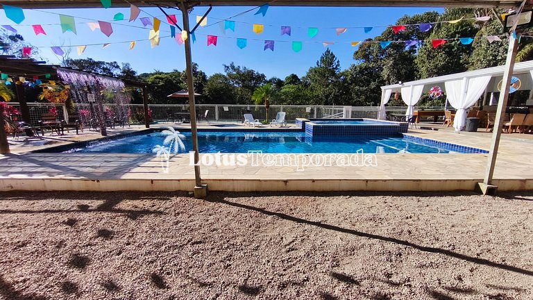 Chácara para eventos e lazer em Itapecerica LT0101