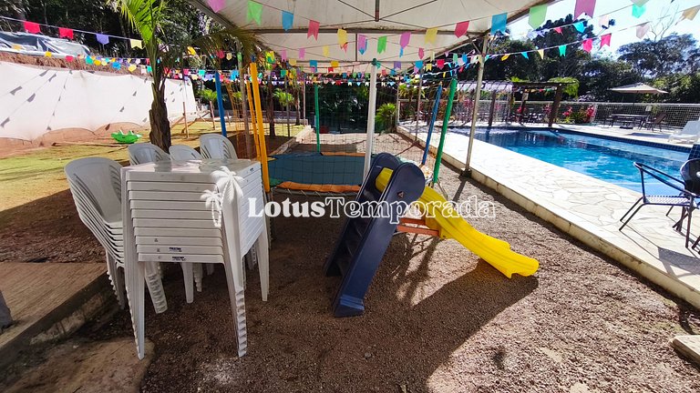 Chácara para eventos e lazer em Itapecerica LT0101