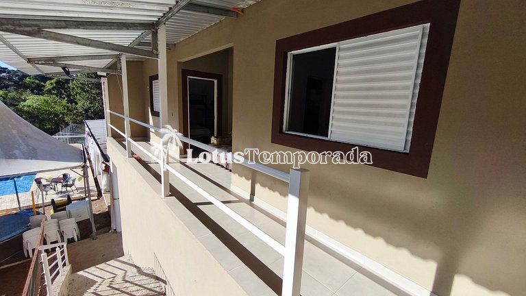 Chácara para eventos e lazer em Itapecerica LT0101