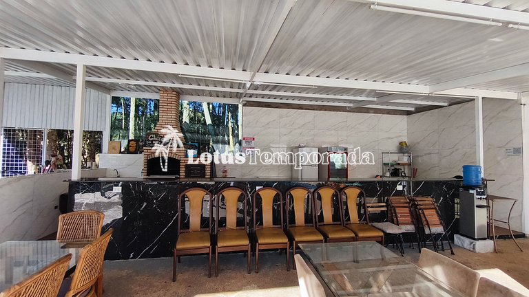 Chácara para eventos e lazer em Itapecerica LT0101