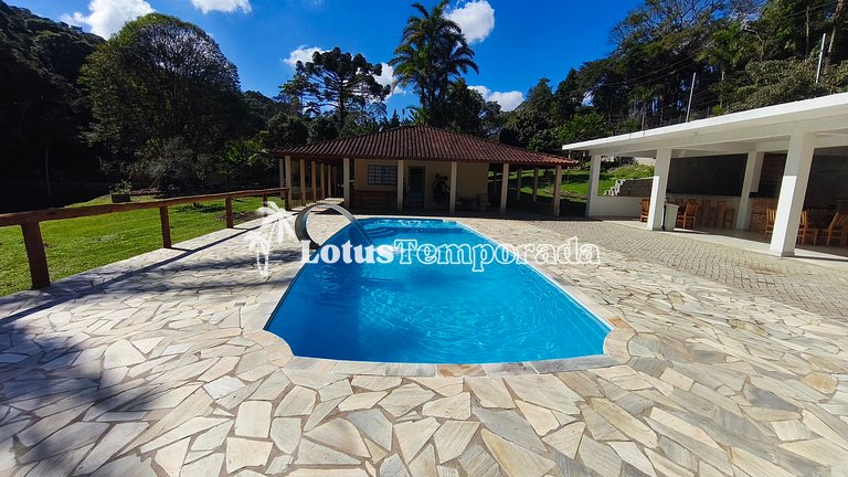 Chácara com piscina aquecida e eventos LT0095