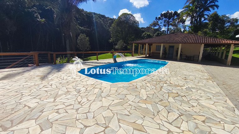 Chácara com piscina aquecida e eventos LT0095