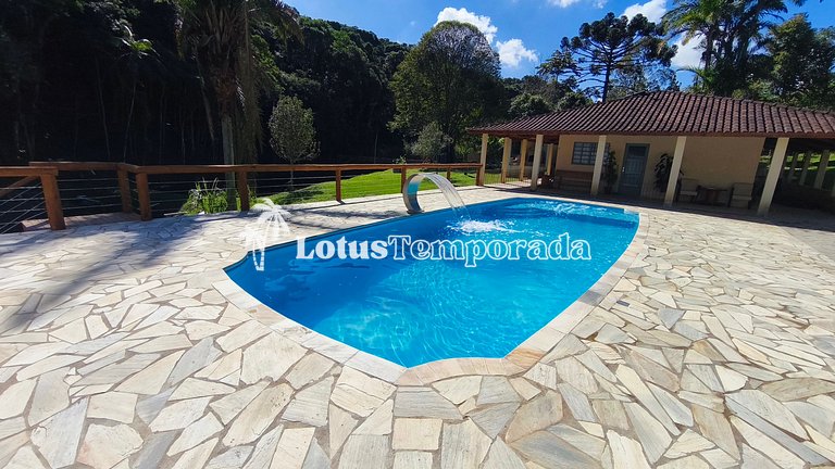 Chácara com piscina aquecida e eventos LT0095