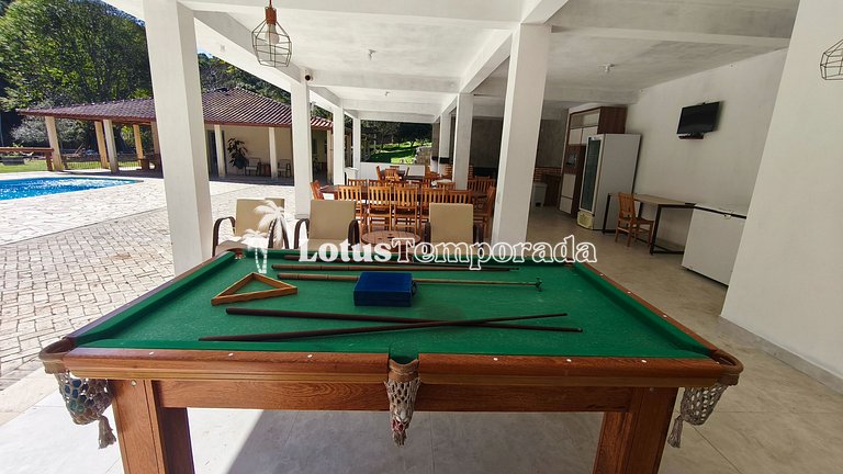 Chácara com piscina aquecida e eventos LT0095