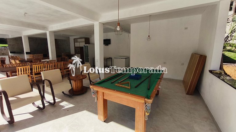 Chácara com piscina aquecida e eventos LT0095