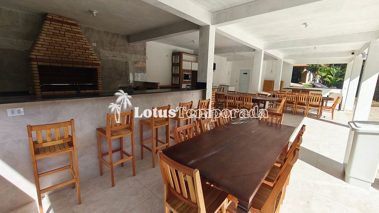 Chácara com piscina aquecida e eventos LT0095