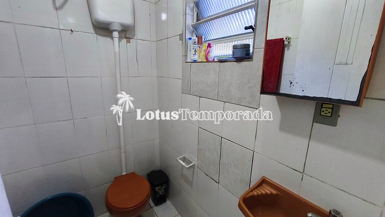 Chácara com piscina, área gourmet e 4 suítes LT0079
