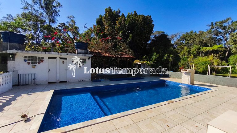 Chácara para Alugar em condominio com piscina LT0066