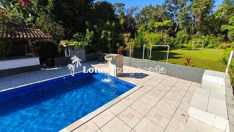 Chácara para Alugar em condominio com piscina LT0066