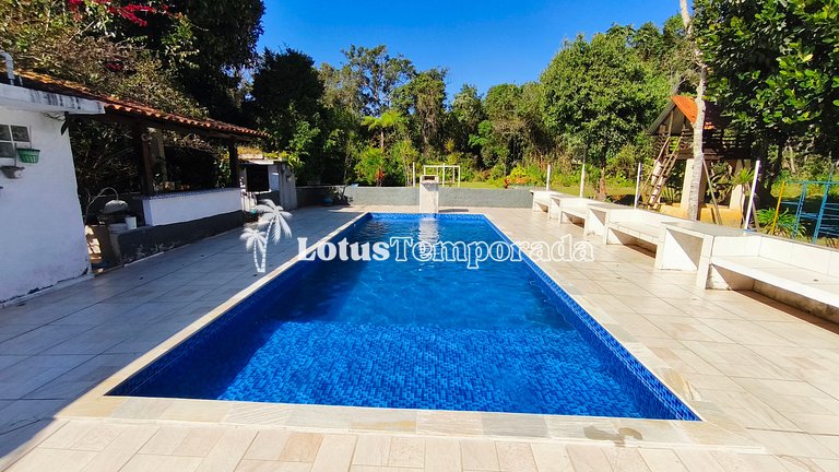 Chácara para Alugar em condominio com piscina LT0066
