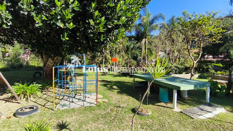 Chácara para Alugar em condominio com piscina LT0066