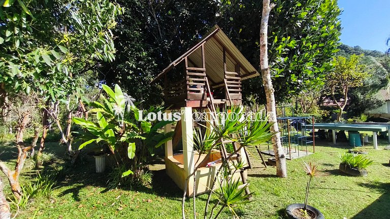 Chácara para Alugar em condominio com piscina LT0066