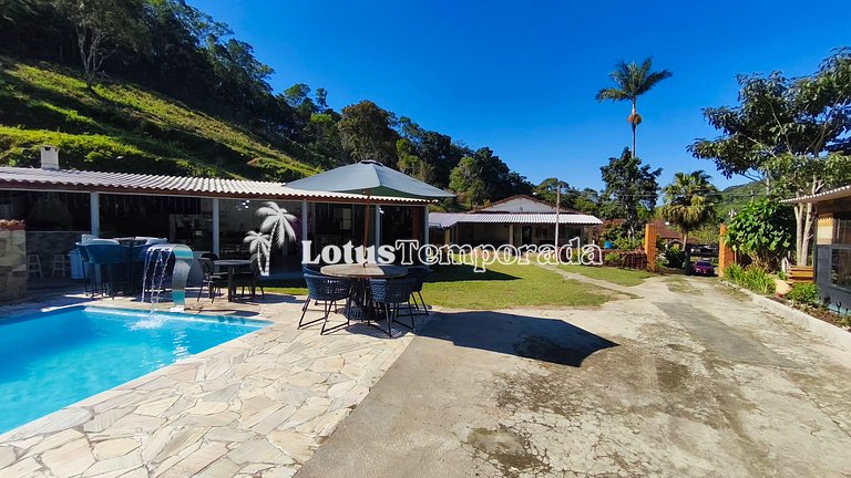 Chácara para lazer e confraternizações LT0103