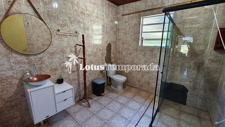 Chácara para lazer e confraternizações LT0103
