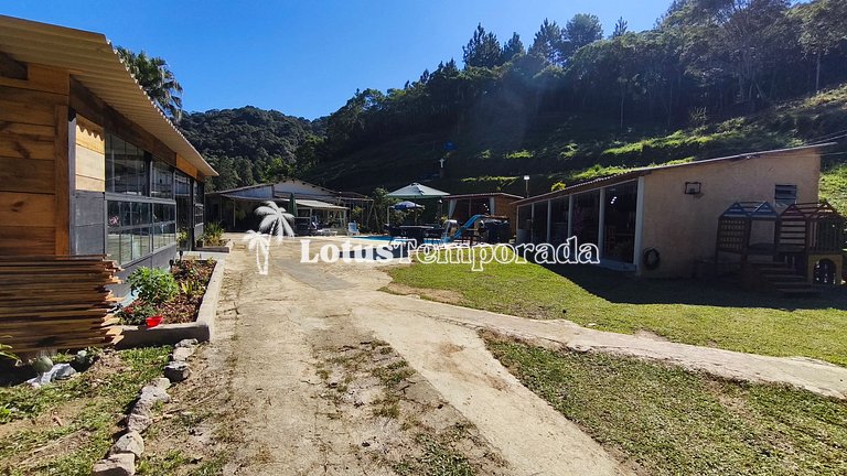 Chácara para lazer e confraternizações LT0103